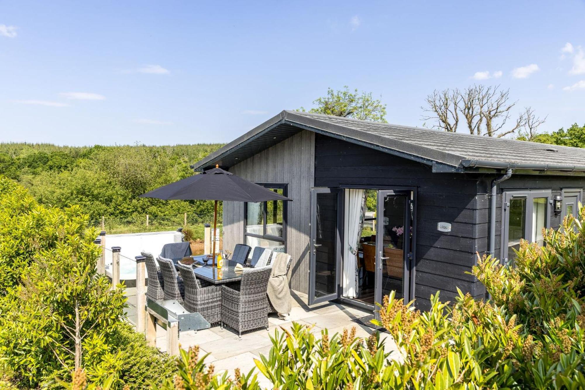 Lifton Lilac Lodge, 22 Roadford Lake Lodges מראה חיצוני תמונה
