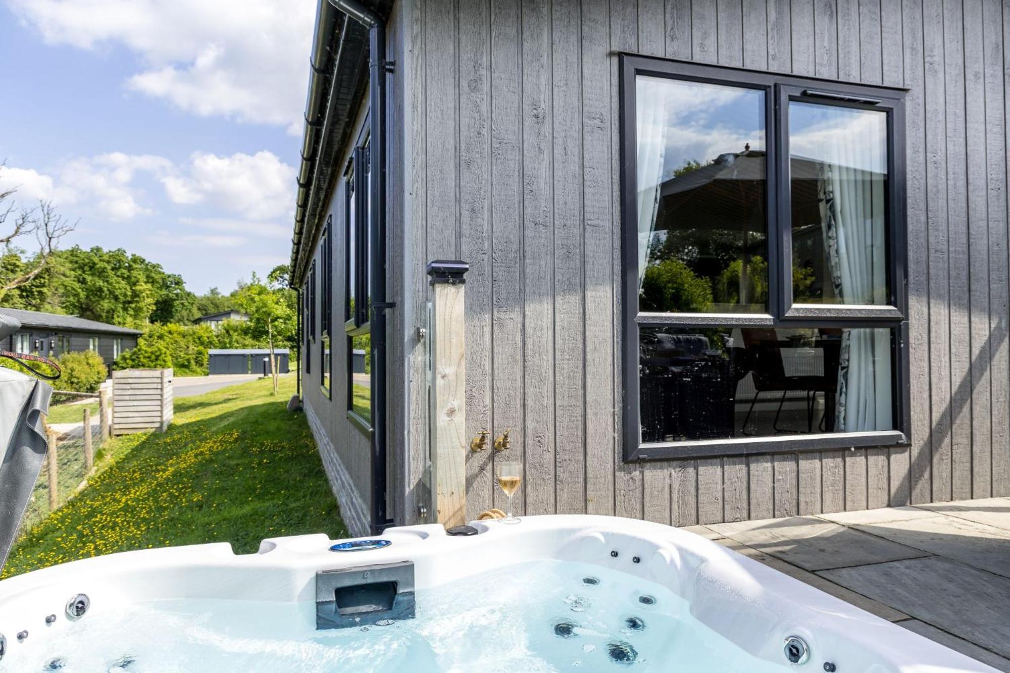 Lifton Lilac Lodge, 22 Roadford Lake Lodges מראה חיצוני תמונה